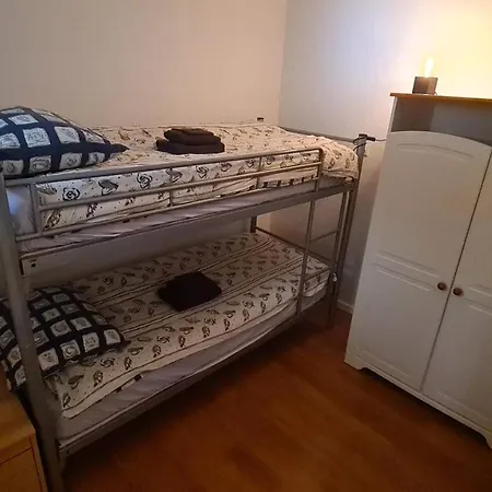 Roos Apartmanhotel *